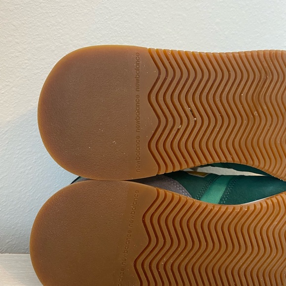 New Balance 520 Retro Suede Shoes Fashion Sneakers Green Yellow Unisex M 9.5 W11 - Picture 12 of 12